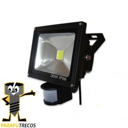 Refletor LED 030W com sensor 3667