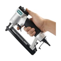 Grampeador Pneumático Coroa 80 Makita AT1216AZ